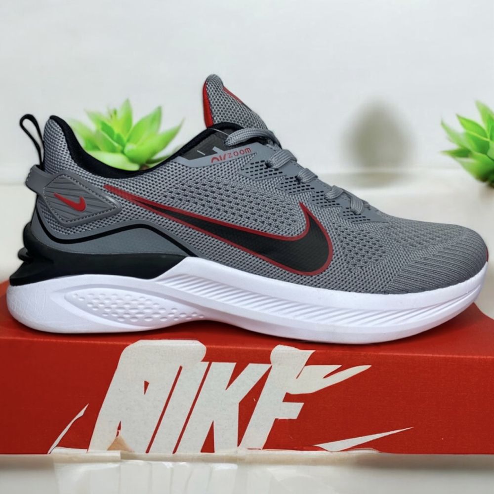 Кроссовкі NIKE zoom