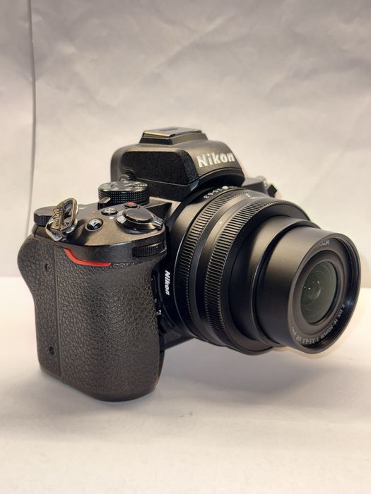 Nikon z 50 з обʼєктивом 16-50 f 3.5:56