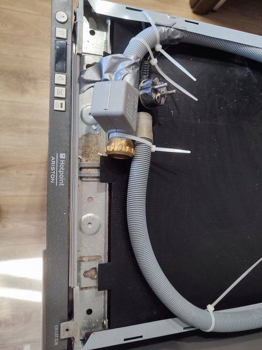 Посудомийна машина Hotpoint Ariston LST 328 б/в  45 см