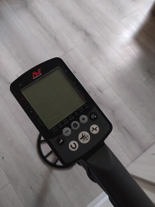 Wykrywacz metalu minelab equinox 800 nie rutus Midas traper Deus