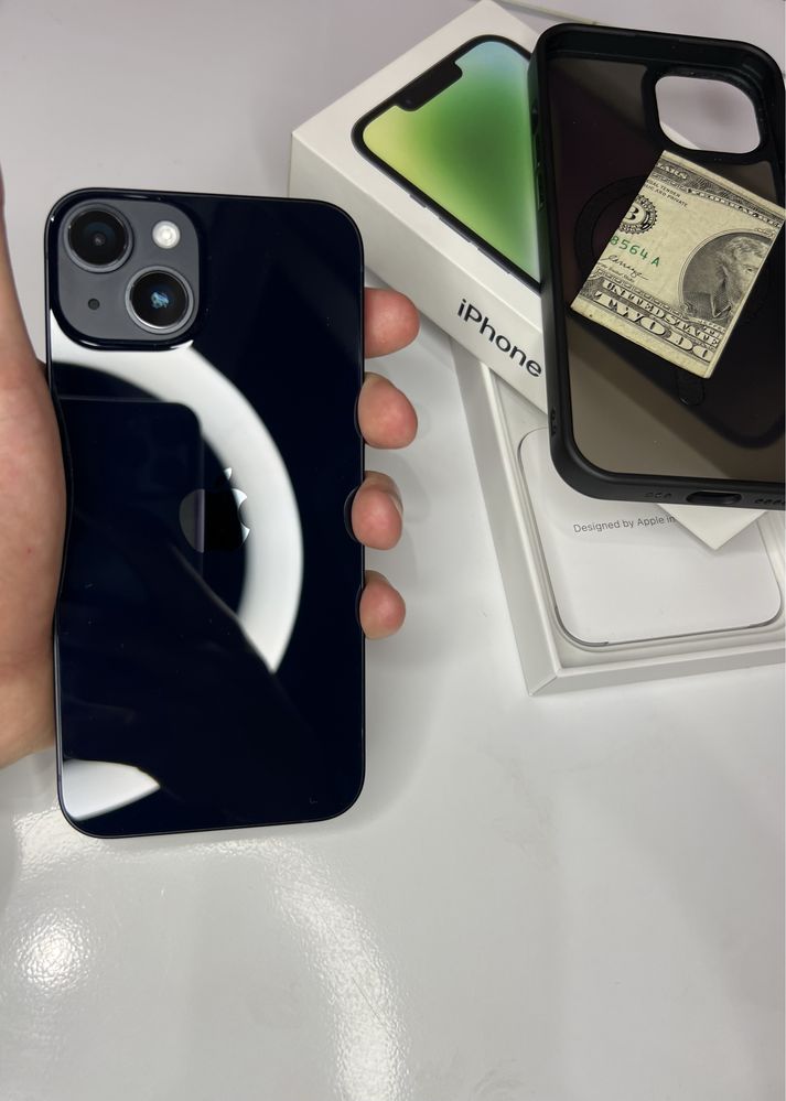 Продам iPhone 14