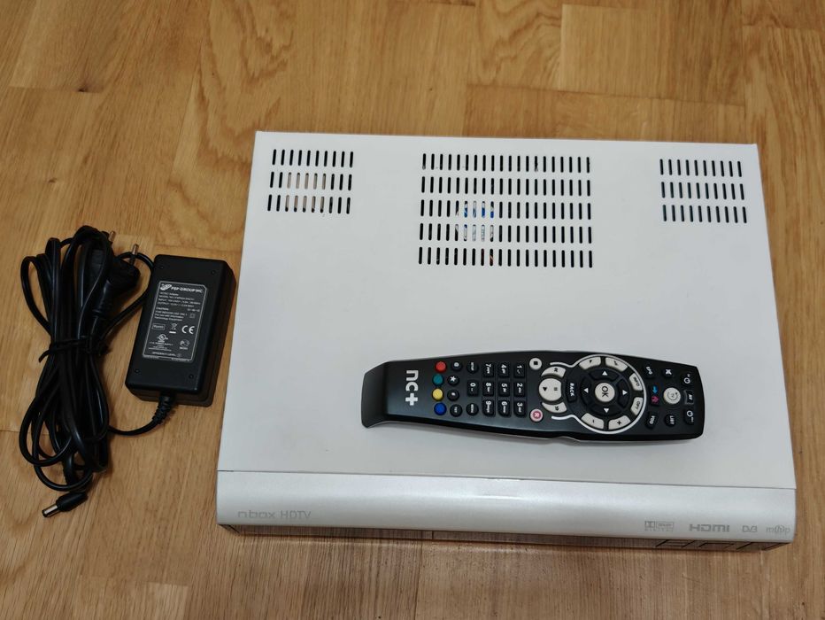 Tuner satelitarny nBox 5800S Enigma2 OpenPLi z wentylatorem