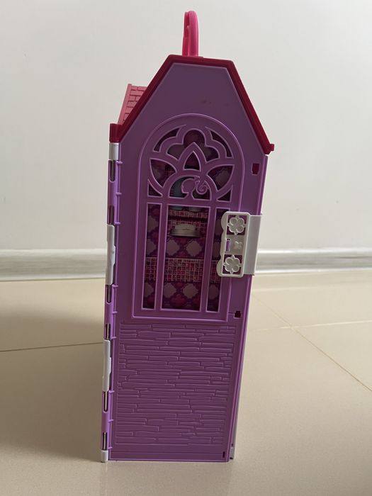 Przenośny domek dla Barbie