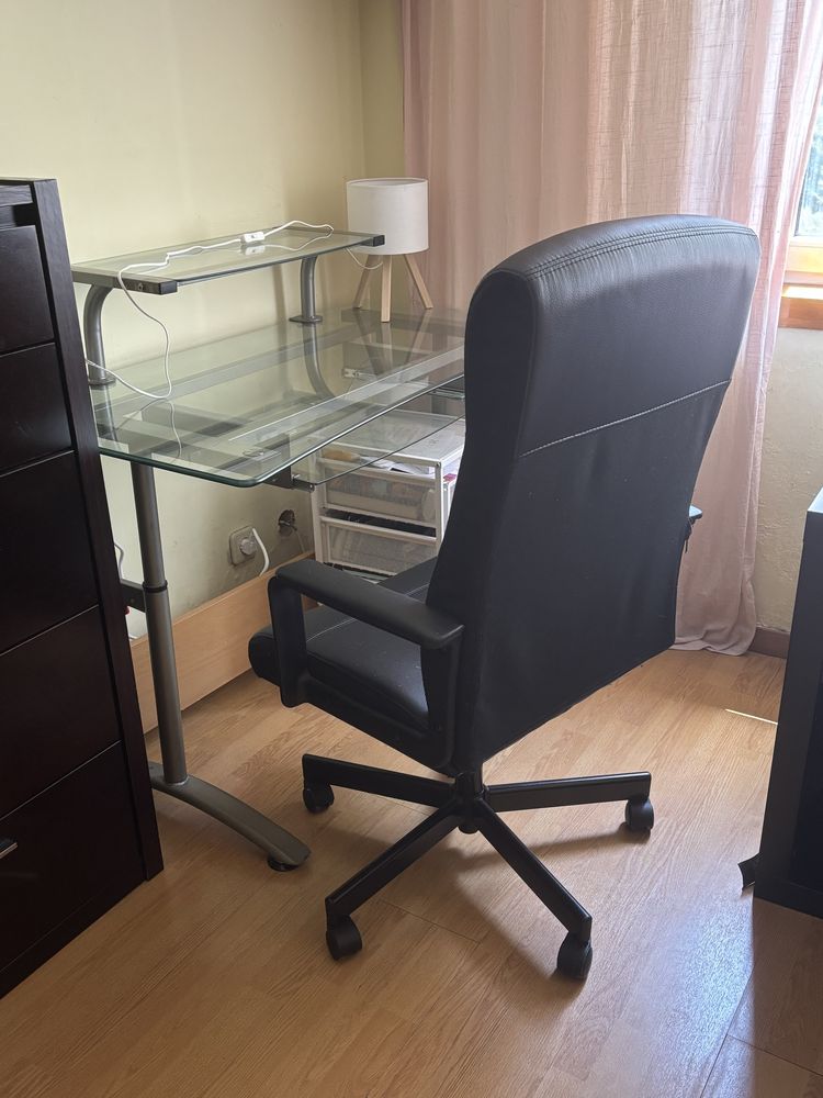 Secretaria + Cadeira