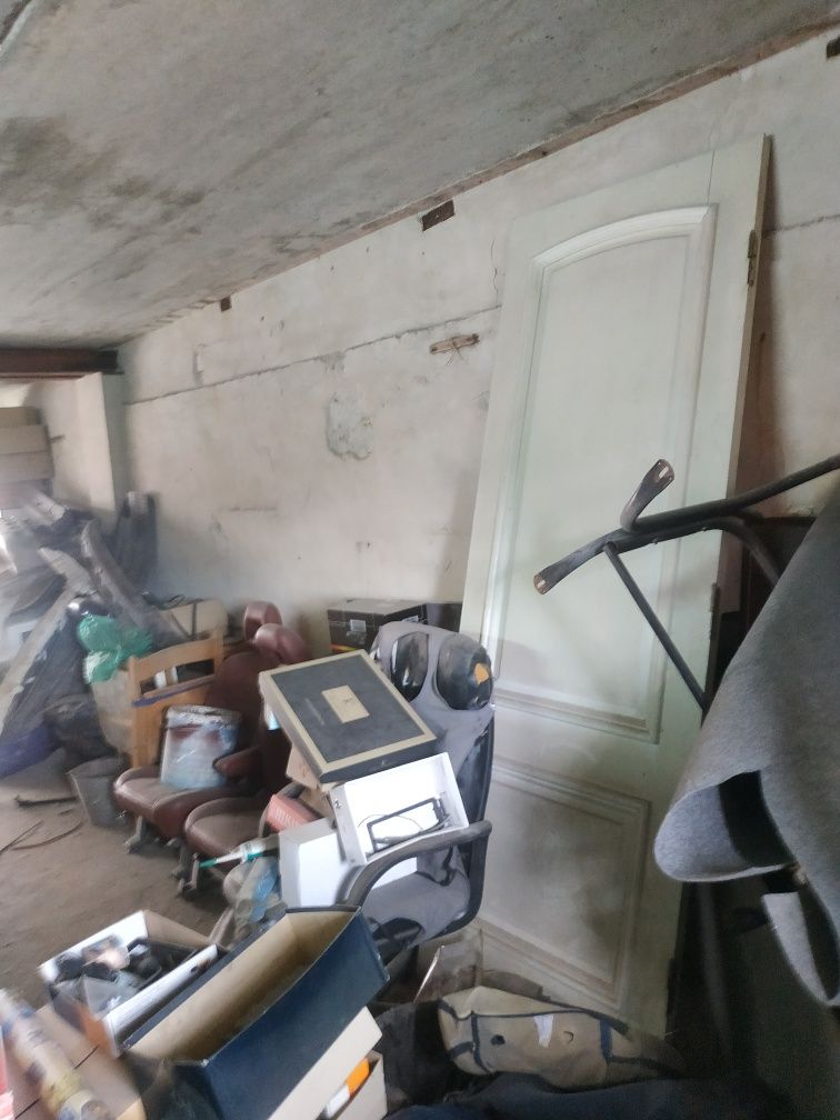 Гараж большой ул.Саксаганского