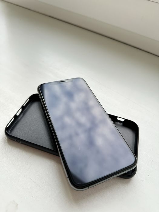 iPhone XS 256GB — чудовий стан, повний комплект