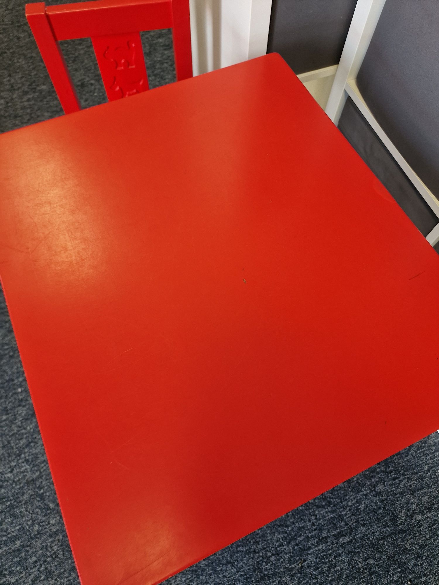Stolik i krzesełko Ikea kritter czerwony dla dziecka