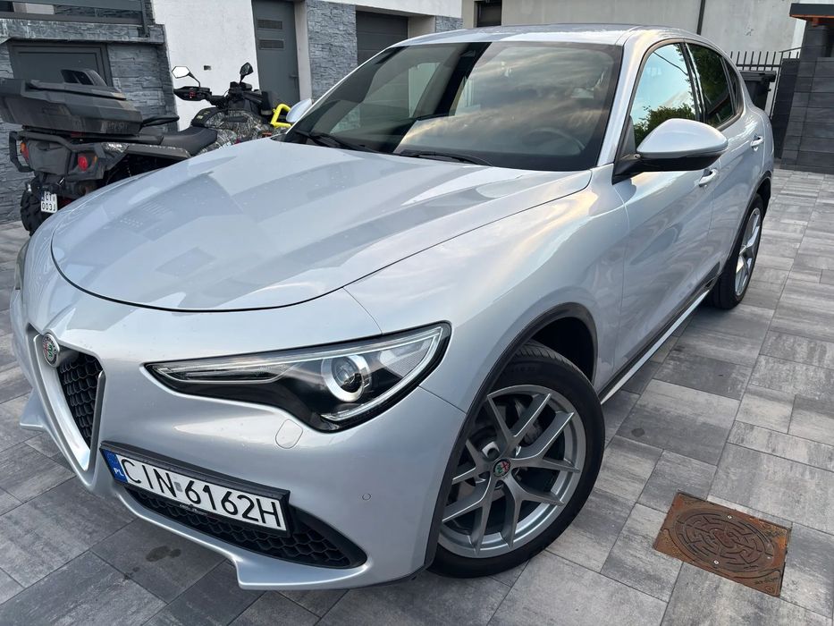 Alfa Romeo Stelvio Alfa Romeo Stelvio lift 2.0 Benzyna 22 tyś. km automat europa koła 20'