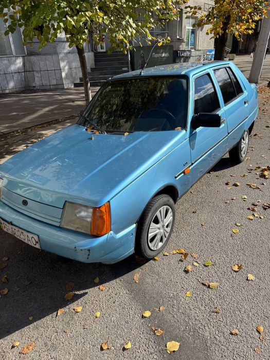 Автомобіль ЗАЗ СЛАВУТА