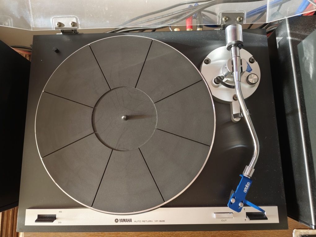 Gramofon Yamaha YP-B2B