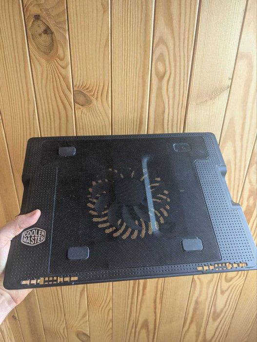 Підставка для ноутбука (USB подставка) для геймерського ноутбука