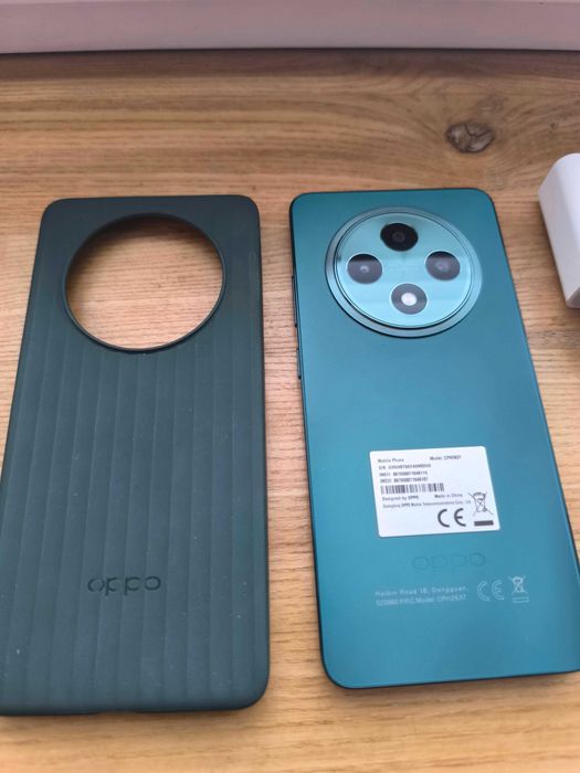 Смартфон OPPO Reno12 FS 5G 12/512GB Black Green