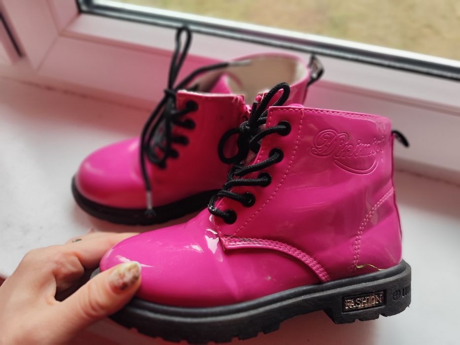 Buty dla dziewczynki trapery kozaki 32 lakierowane różowe