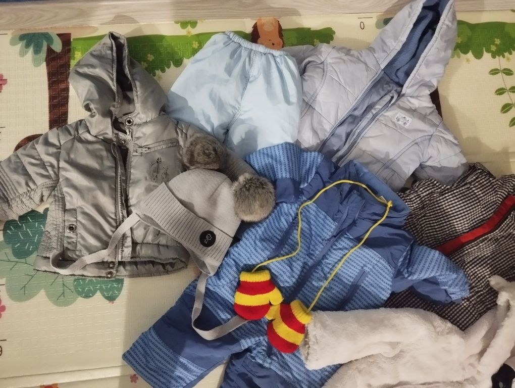 Набір верхнього одягу одним лотом Куртка комбінезон вітровка