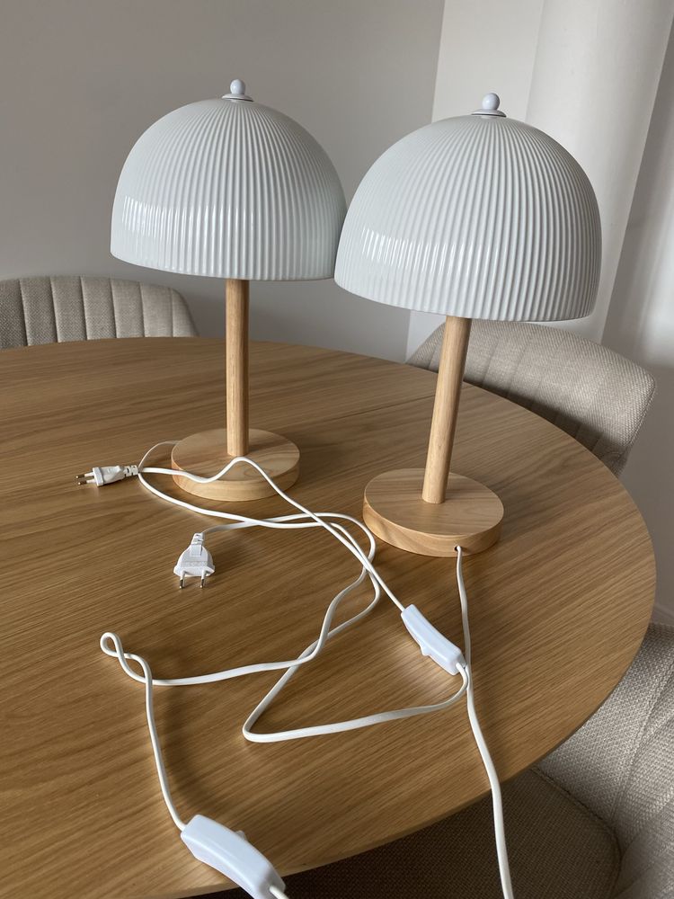Dwie lampki nocne
