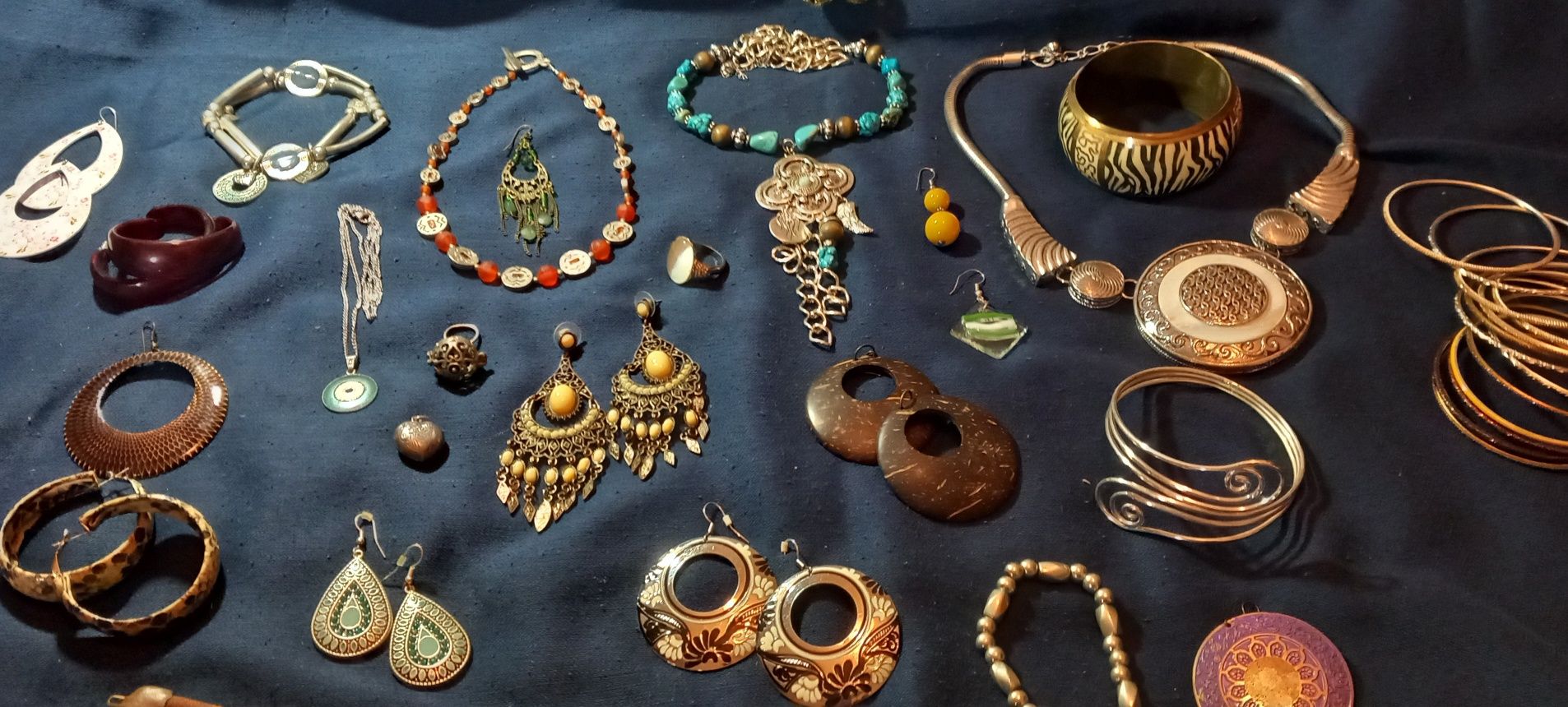Lote de Joalharia artesanal vintage