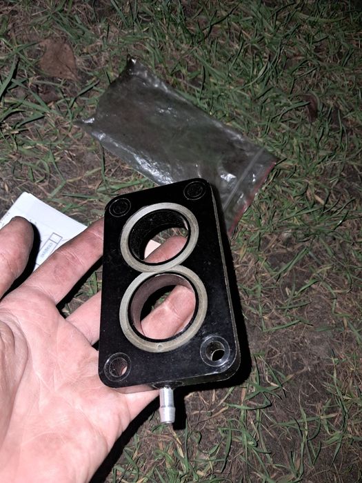 Вакуумный распылитель под карбюратор авто