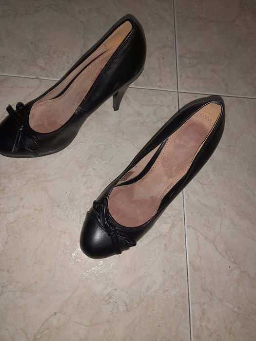 Sapatos mulher tipo ganga tamanho 39