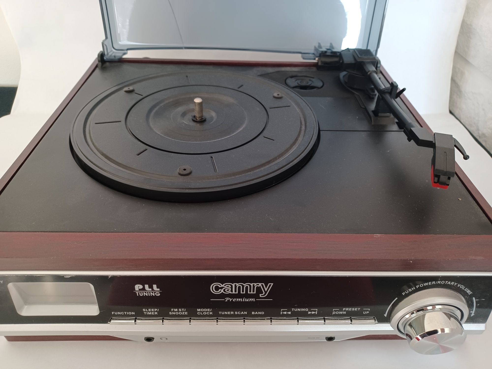 Gramofon w stylu retro Camry CR 1113