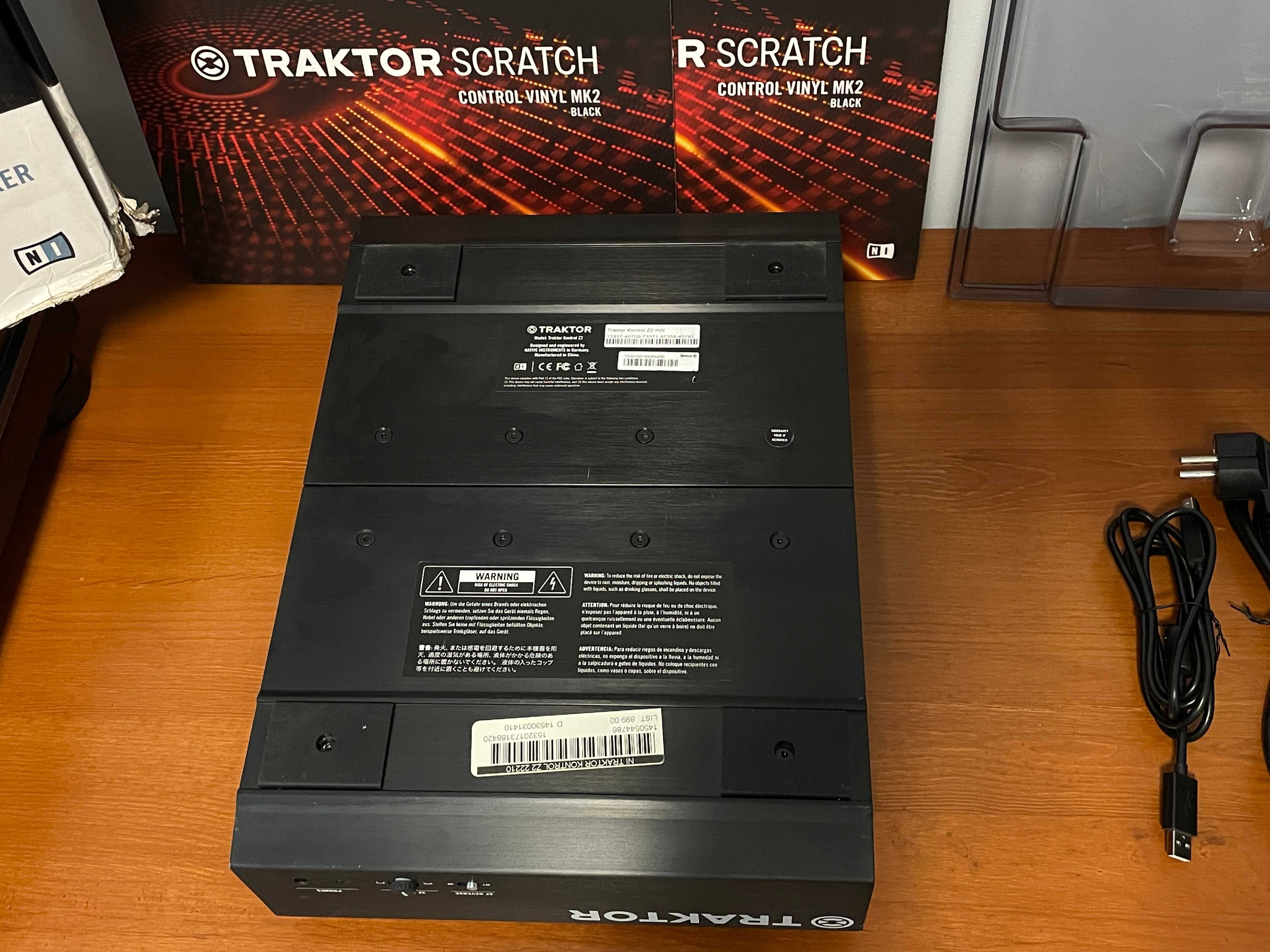 Native Instruments Traktor Kontrol Z2 + Decksaver