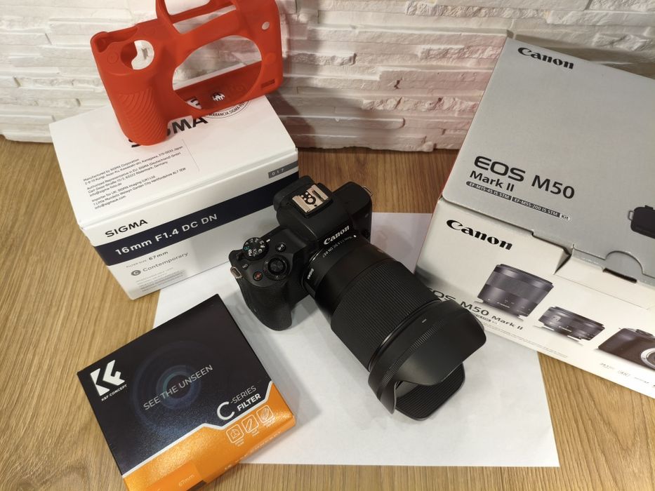 Aparat CANON M50 Mark II + obiektyw Sigma 16mm f/1.4