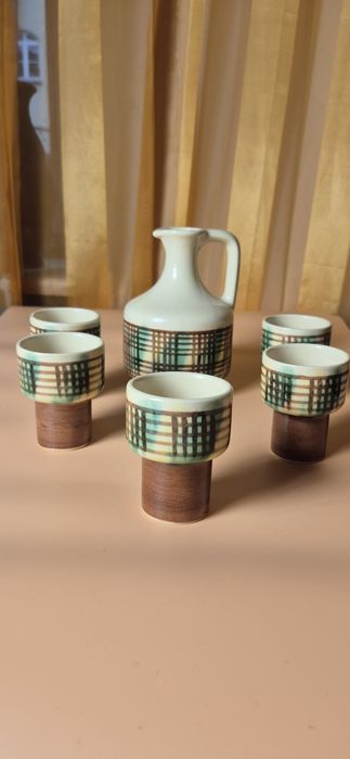 Piękna ceramiczna karafka dzbanek z kieliszkami vintage komplet T9