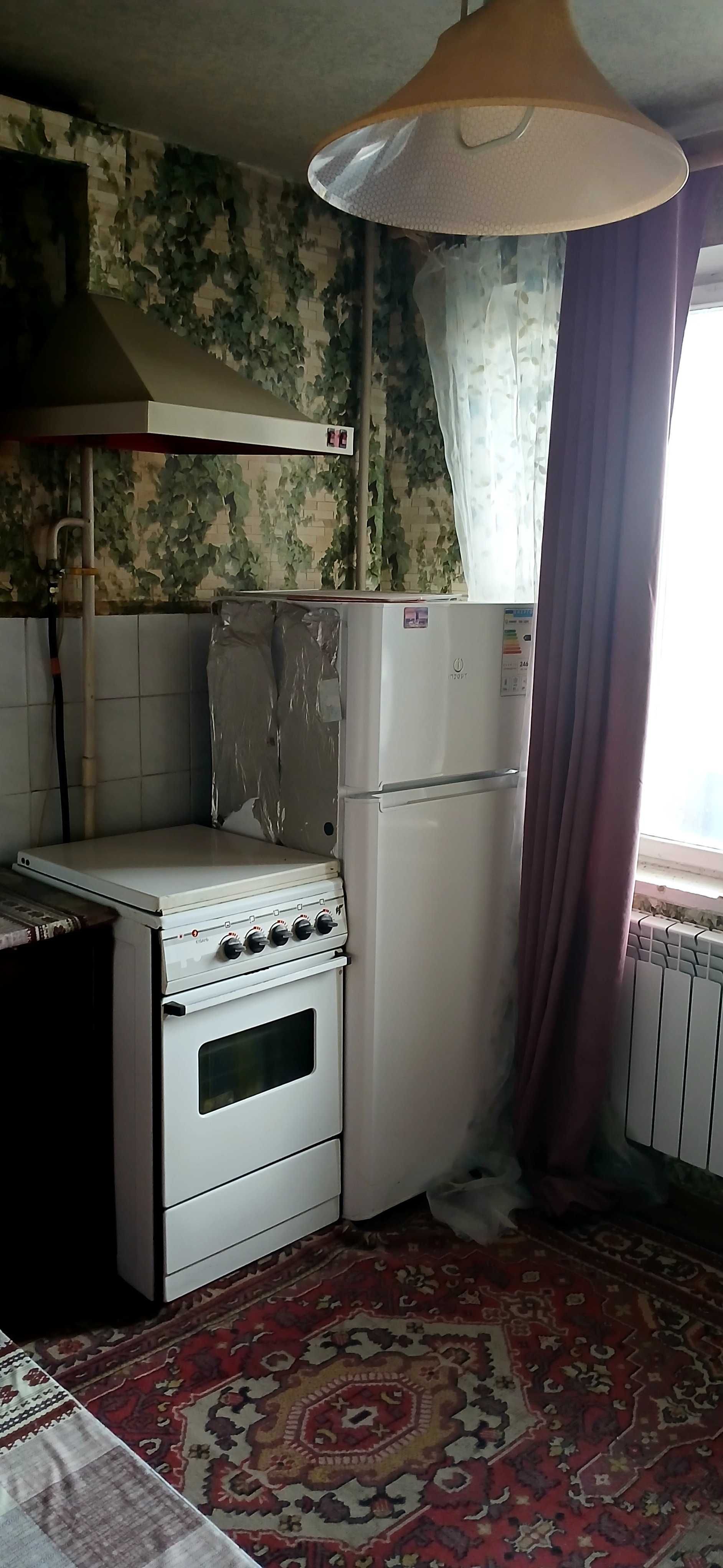 Здам квартиру біля метро Оболонь, 3 хвилини.  Без ремонту.