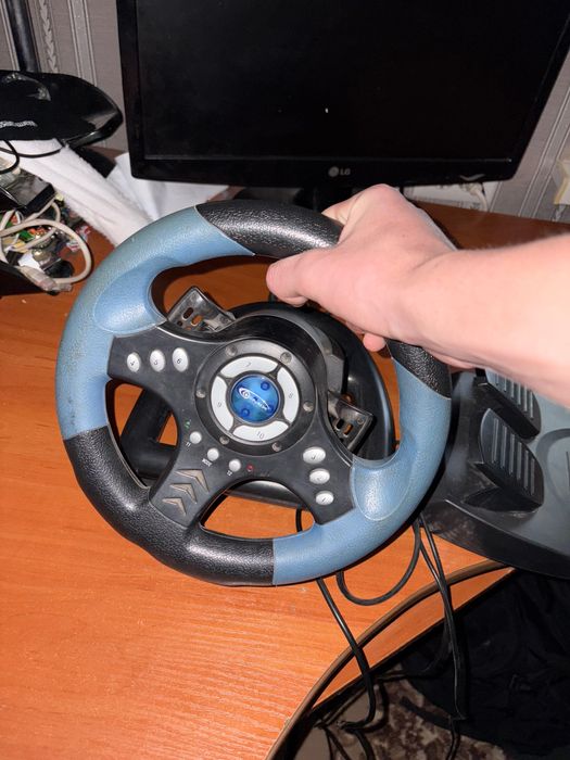 Кермо ігрове CEMIX