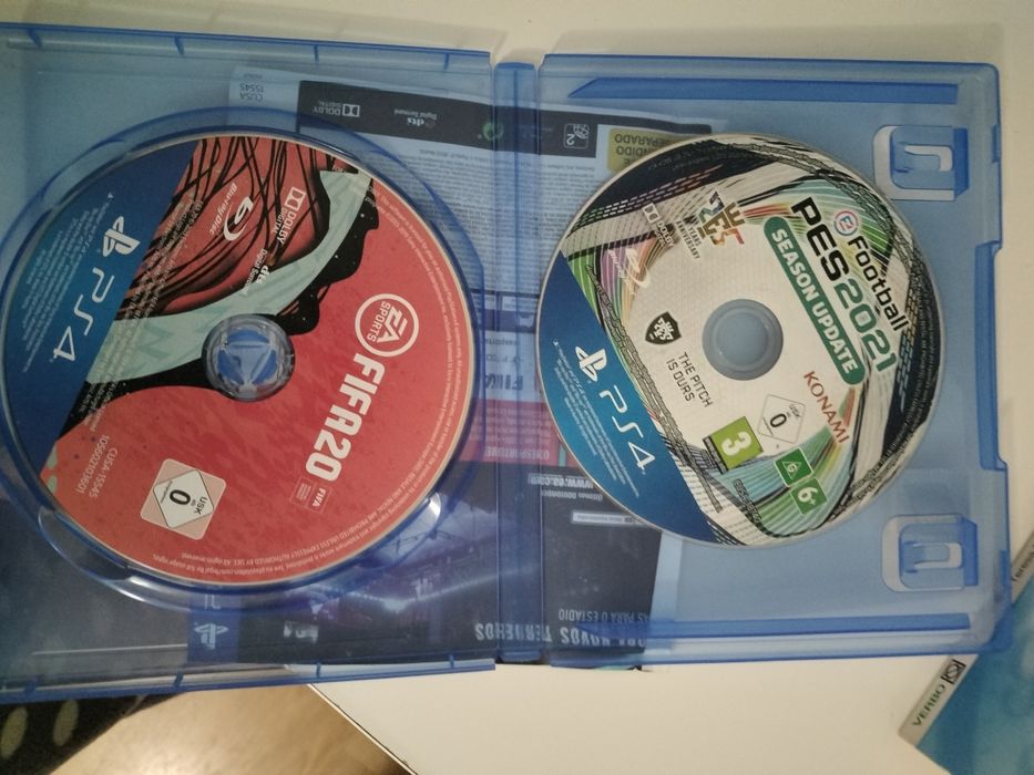 Play station 4 com comando