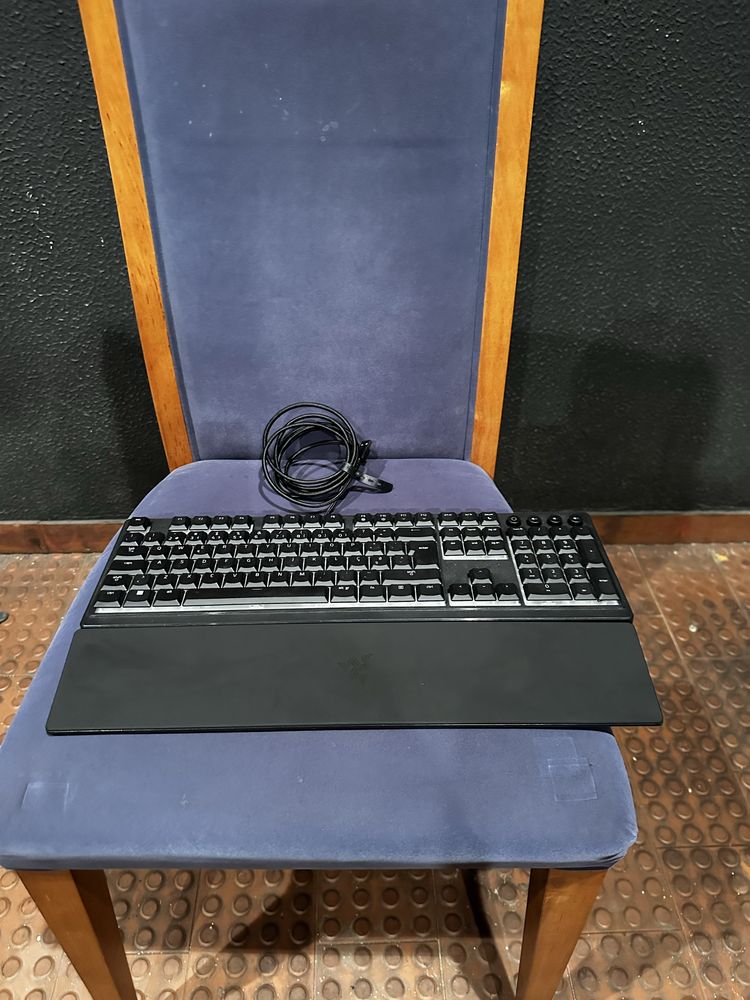 Teclado Razer Ornata V3