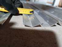 Profil aluminiowy mocujący płótno sufitu napinanego F + krawędziowy L