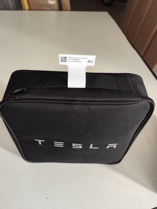 Carregador móvel Tesla VE
