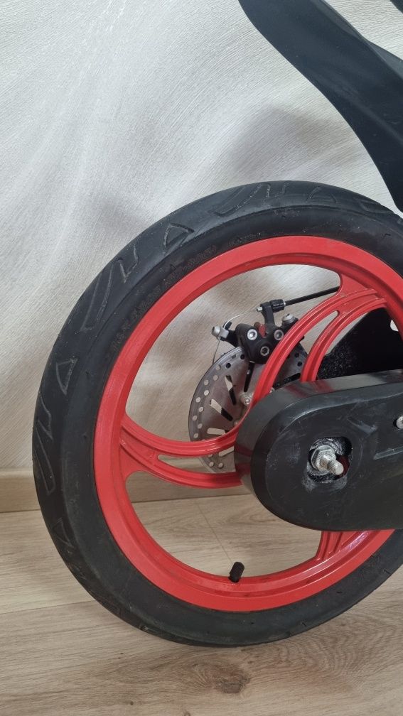 Продам дитячий велосипед 16 miqilong