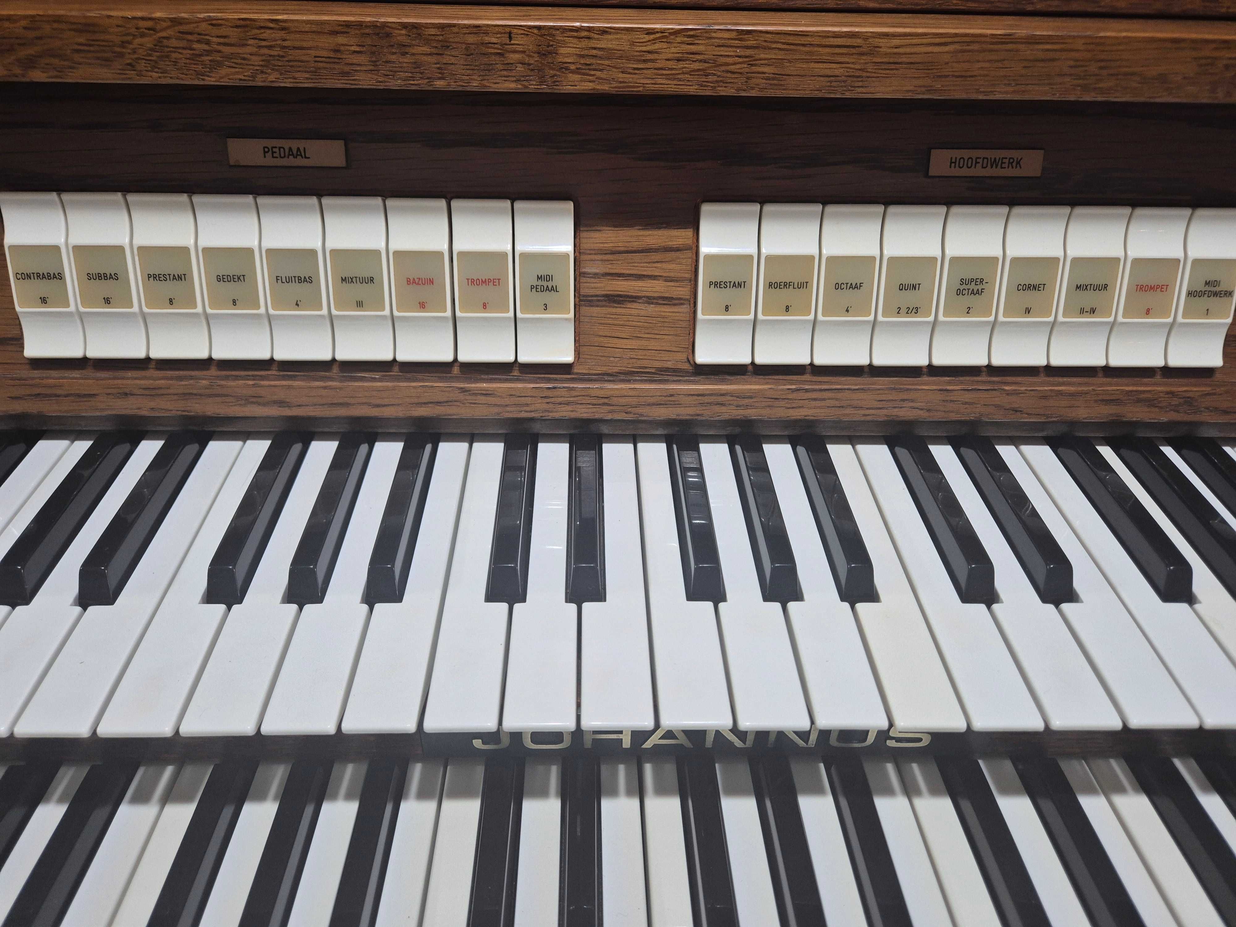 Cyfrowe organy kościelne Johannus Opus 810 S Deluxe