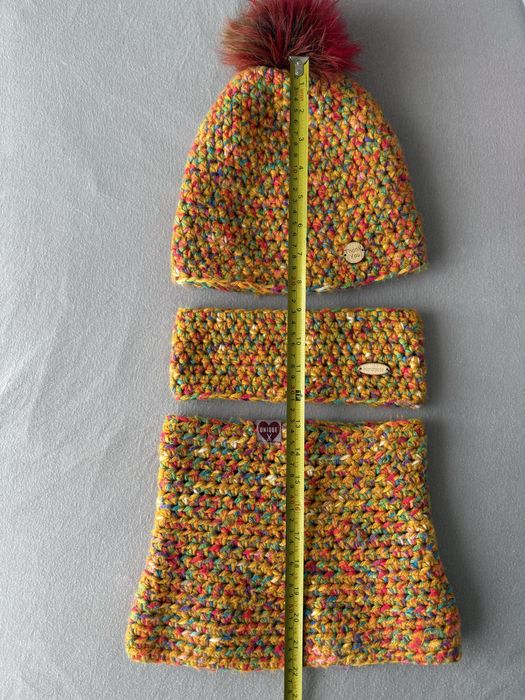 Czapka z kominem oraz opaską z wełny