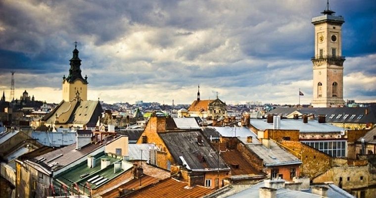 Виконуємо роботи по прочистці та  гільзуванню димових каналів