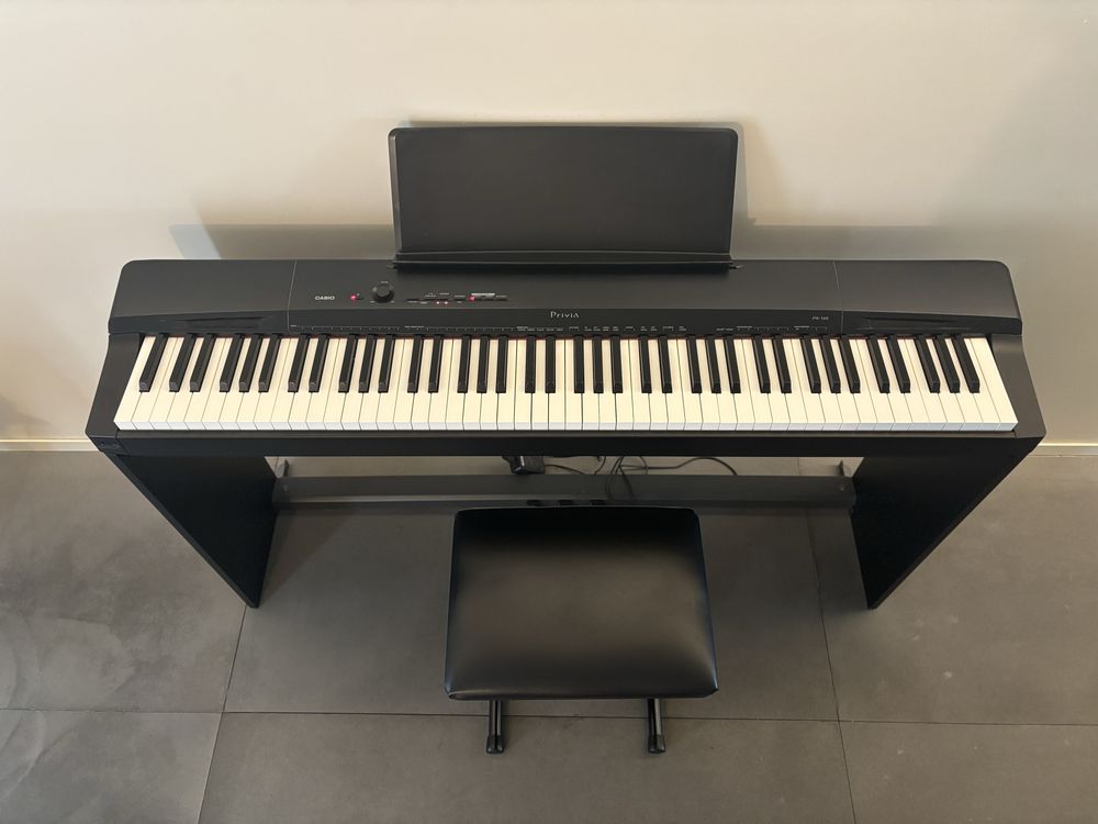 Pianos Casio PX-160
