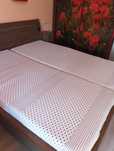 Materac piankowy włoskiej firmy  90x200, wys. 18 cm. - 2 szt.