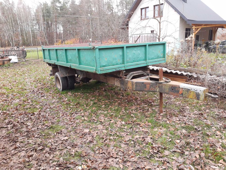 Przyczepa jednoosiowa wywrotka