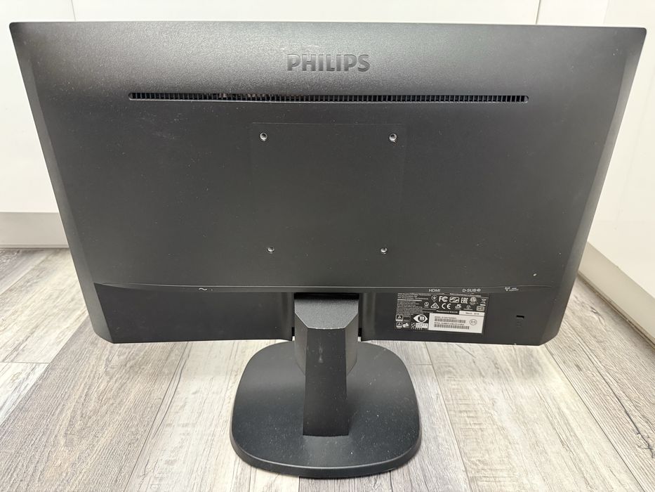 Монітор 21,5" Philips 223V5
