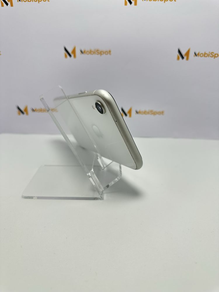 Apple iPhone Xr (White) 64GB Neverlock!