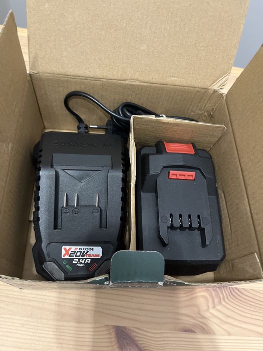 Akumulator z ładowarka 2aH PARKSIDE