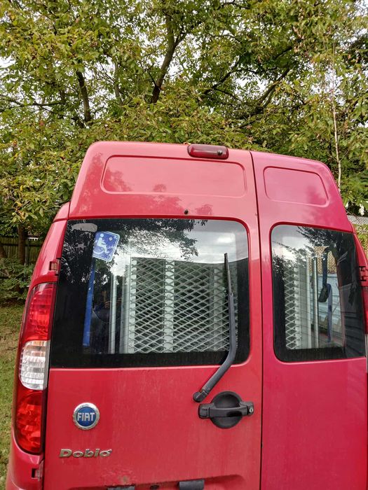 Fiat Doblo 1,4 z platformą najazdową