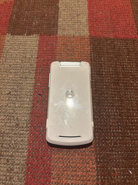 Telefon Motorola RAZR² V9