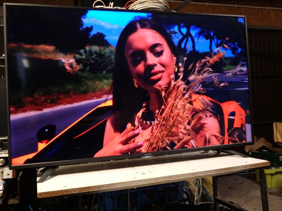 Telewizor  65 cali sharp