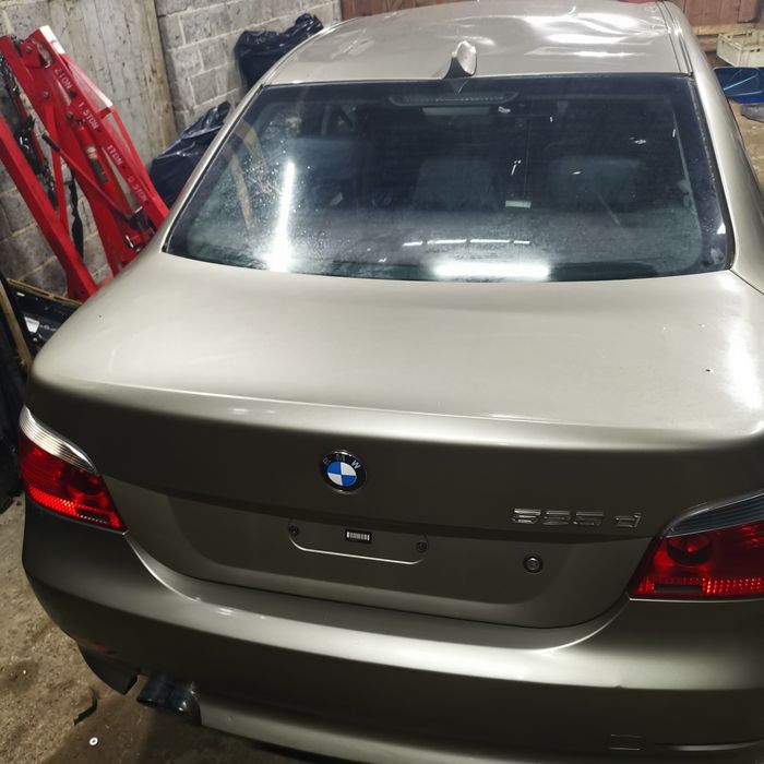 BMW E60 klapa bagażnika tył Olivin metalic