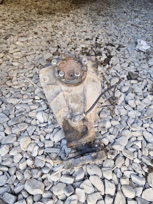 Задній міст до мерседеса 124