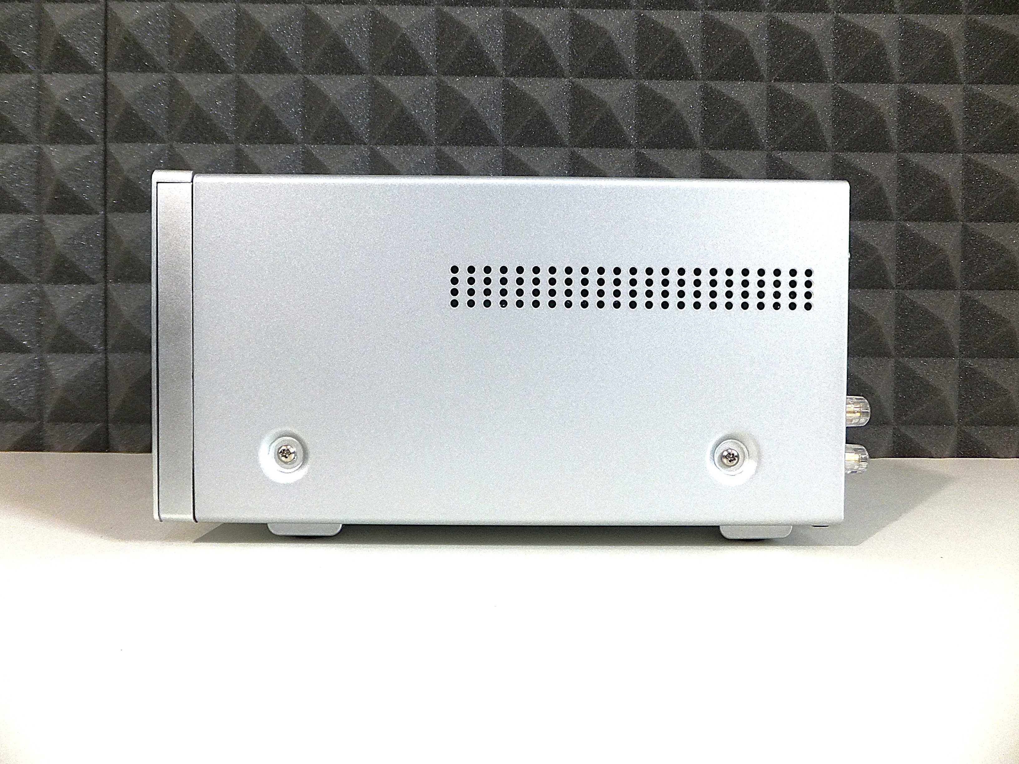 Amplituner 2.1 z odtwarzaczem cd TAGA HARMONY HTR-1000CD V.3 / OKAZJA!