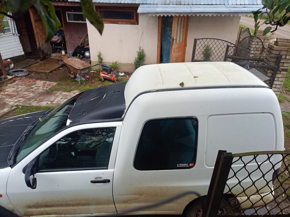 Машина Volkswagen Caddy II 1.9D Фургон (примерно 1995–2003 гг. выпуска