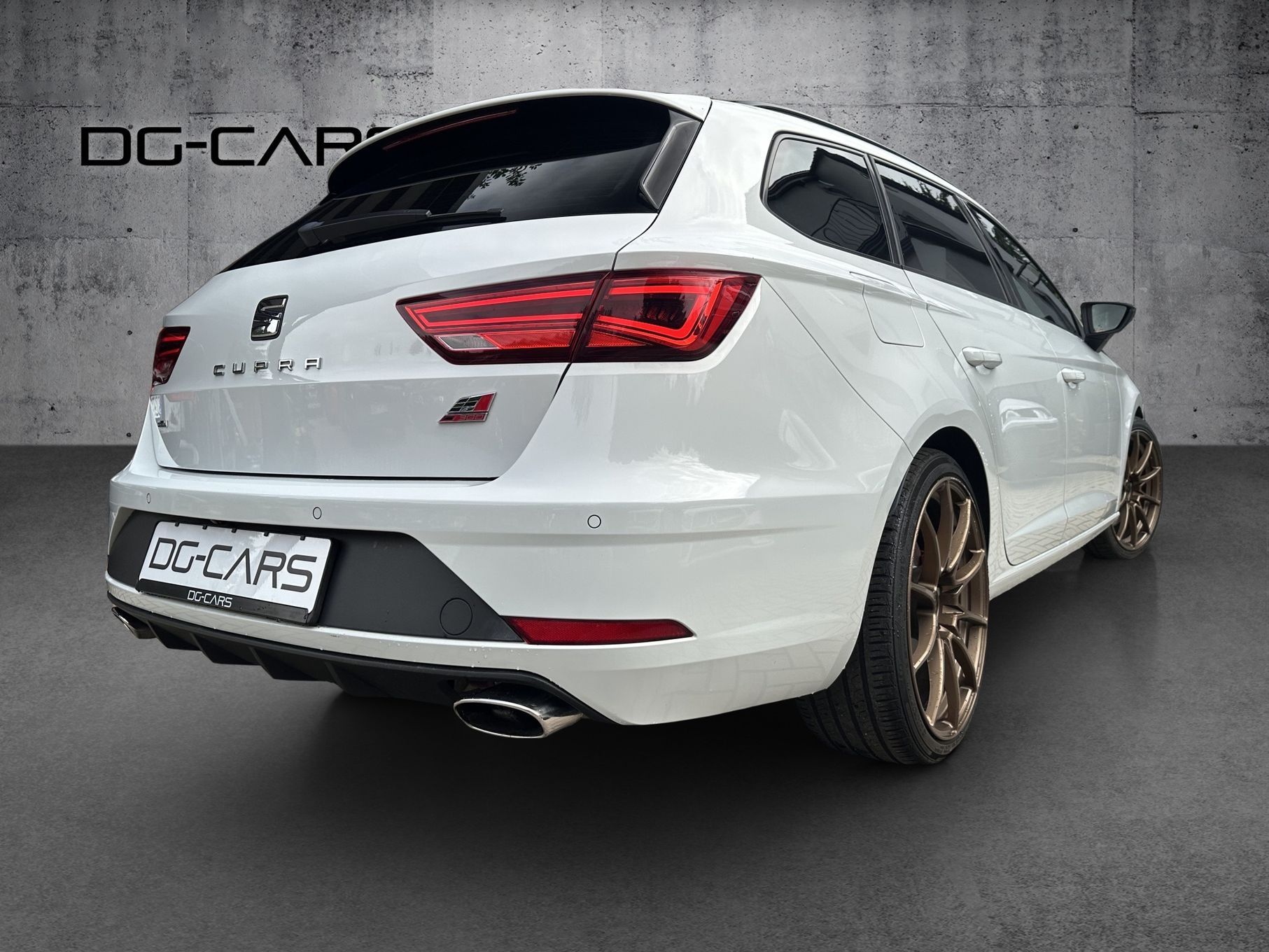 Seat Leon Cupra 300, 4Drive, ACC, Ambiente, Kamera, BDB Stan
